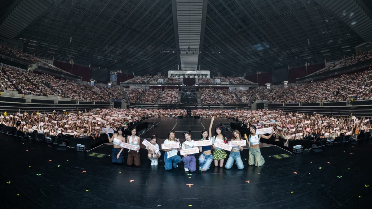 twice-to-perform-with-eight-members-at-philippine-arena-as-jeongyeon-takes-health-hiatus